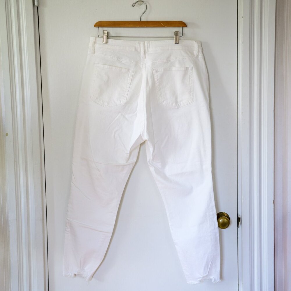 EUC White Skinny Crop Jeans - Picture 4 of 4